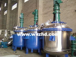 无锡市政丰石化装备厂产品中心 不锈钢反应釜与石油设备